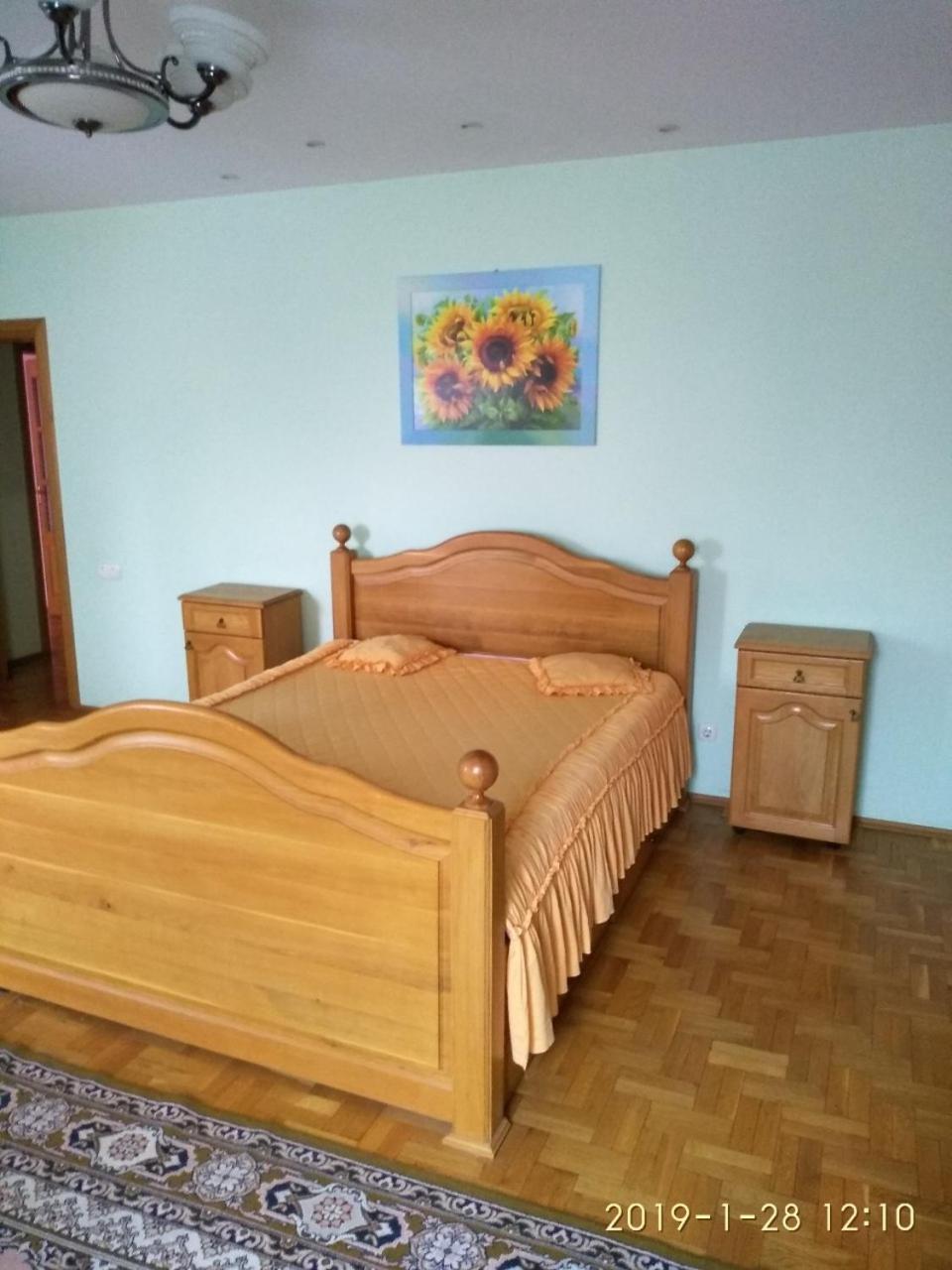 Будинок В Центрі Luck Kültér fotó